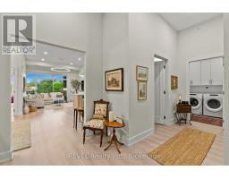 Bathroom - 404 - 77 Yates Street, St  Catharines, ON L2R0C4 Photo 7