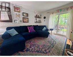 66 East Valley Road thumbnail 5