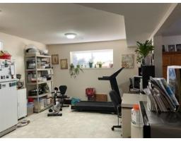 15622 Thrift Avenue, White Rock, BC V4B2M2 Photo 8