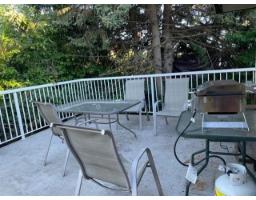 15622 Thrift Avenue, White Rock, BC V4B2M2 Photo 11