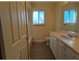 15622 Thrift Avenue, White Rock, BC V4B2M2 Photo 6