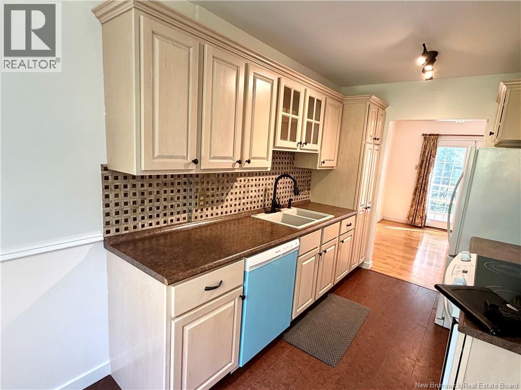 67 Candlewood Lane - Image 6