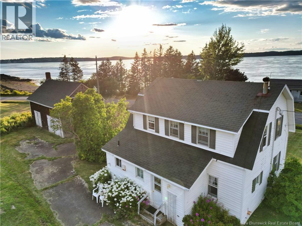 744 North Road - 1