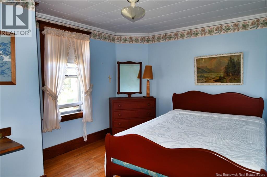 744 North Road - Image 12