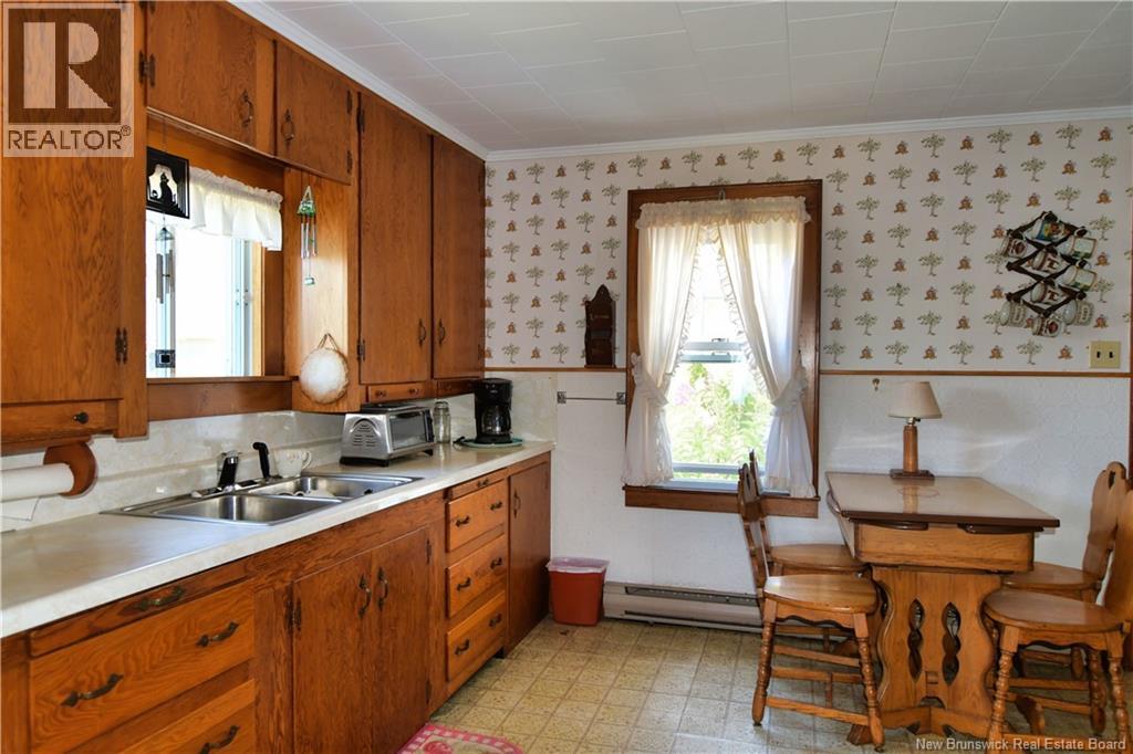 744 North Road - Image 7