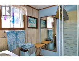 Enclosed porch - 744 North Road, Welshpool, NB E5E1E3 Photo 9