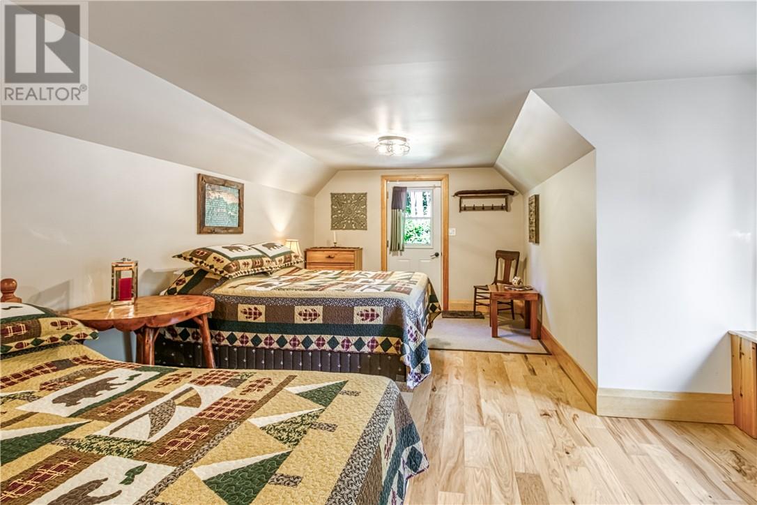 436 Fox Road - Image 37