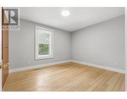 12 Vincent Street, Newmarket, ON L3Y4G2 Photo 28