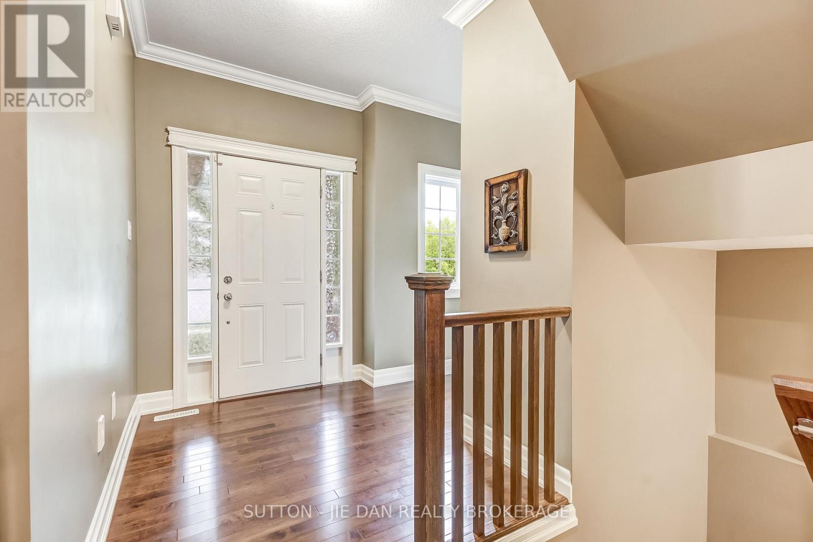 1511 CORONATION DRIVE - 14