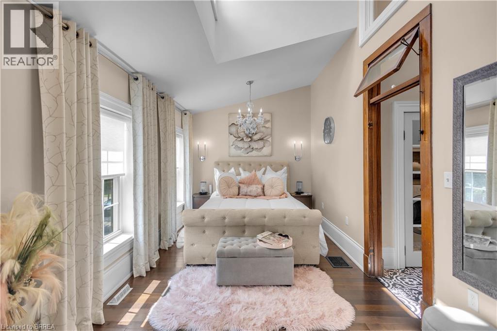 220 SHERIDAN Street - Image 15