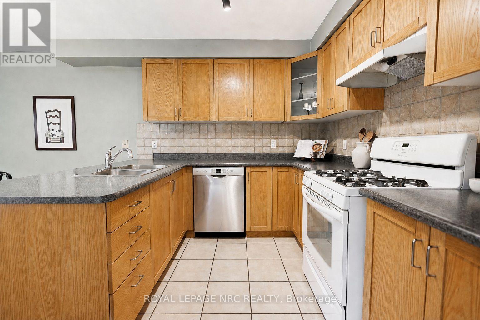 111 COLE CRESCENT - Image 7