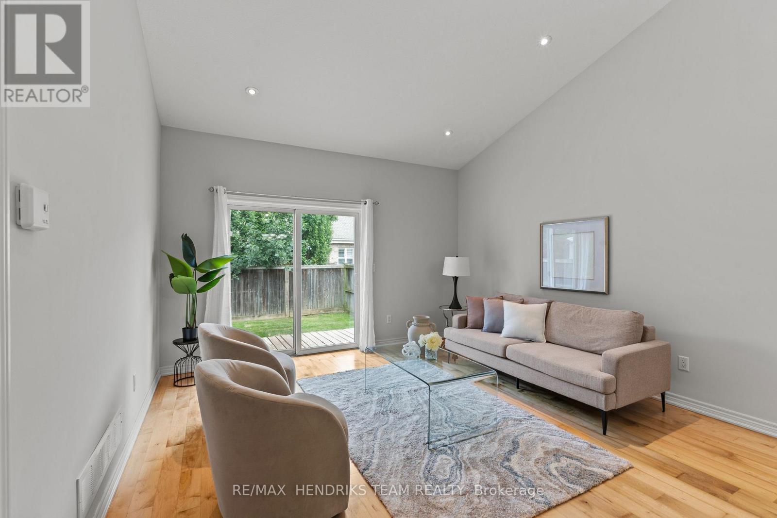 58 VIDEL CRESCENT N - Image 17