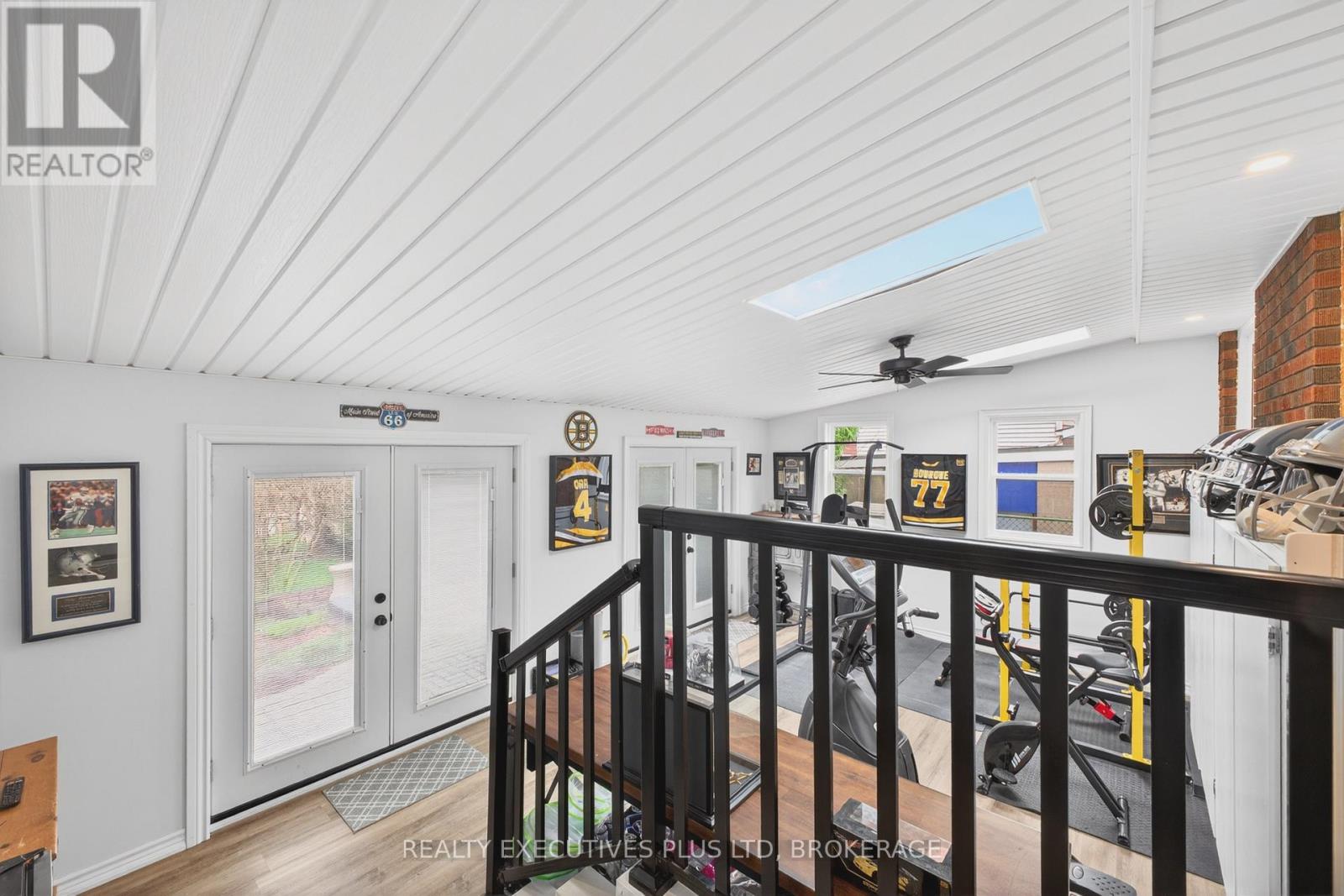 6410 SHERWOOD ROAD - 15