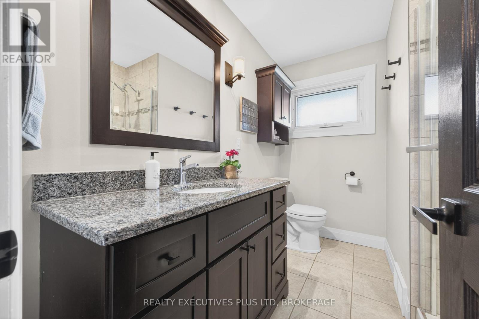 6410 SHERWOOD ROAD - 22