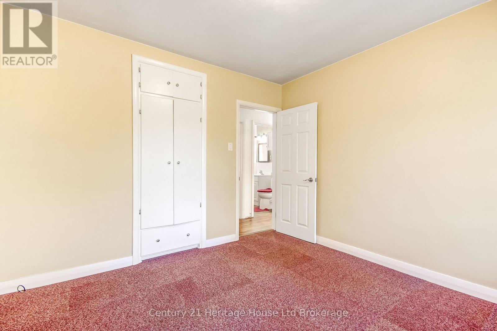 220 CLARKE STREET N - Image 14