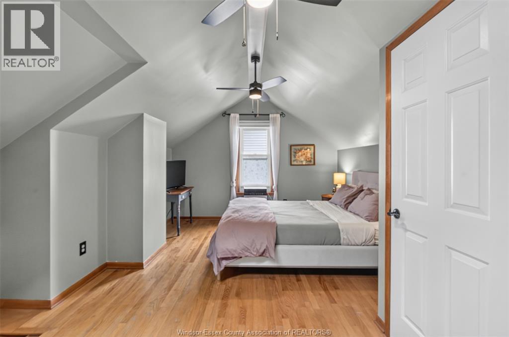 2259 LINCOLN - Image 26