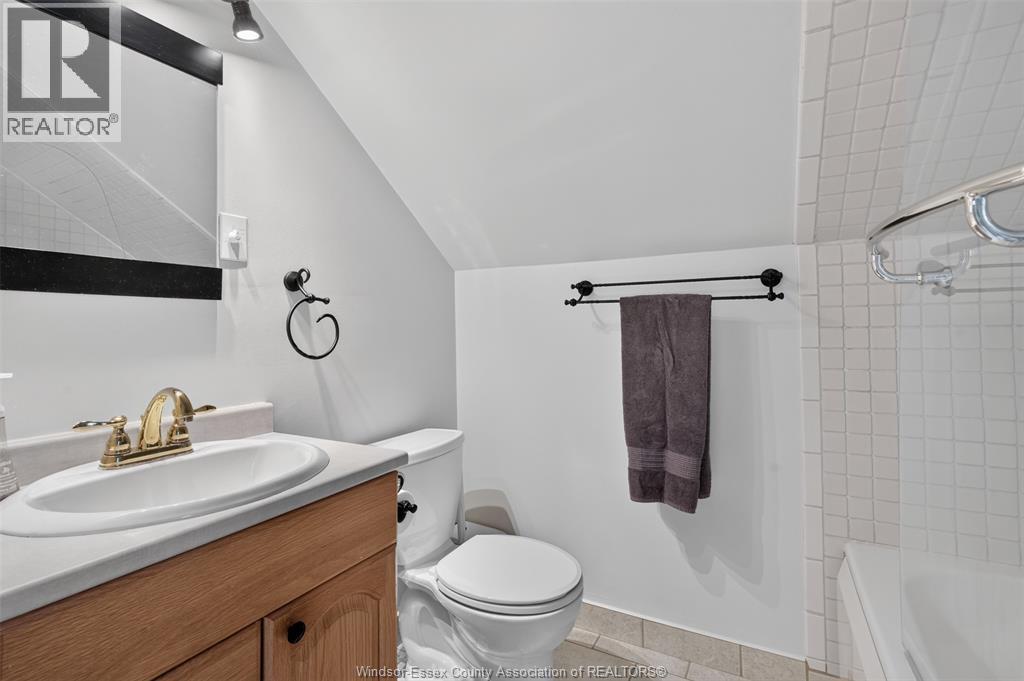 2259 LINCOLN - 29