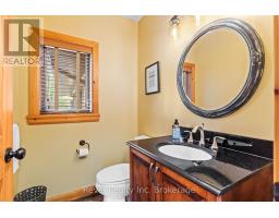 2625 Northshore Road, North Bay, ON P1B8G4 Photo 10