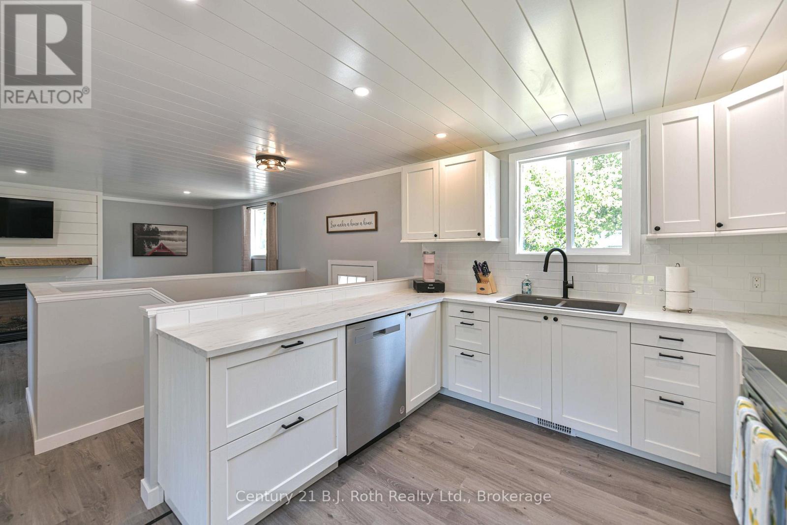 3332 CLEVELAND AVENUE - 13
