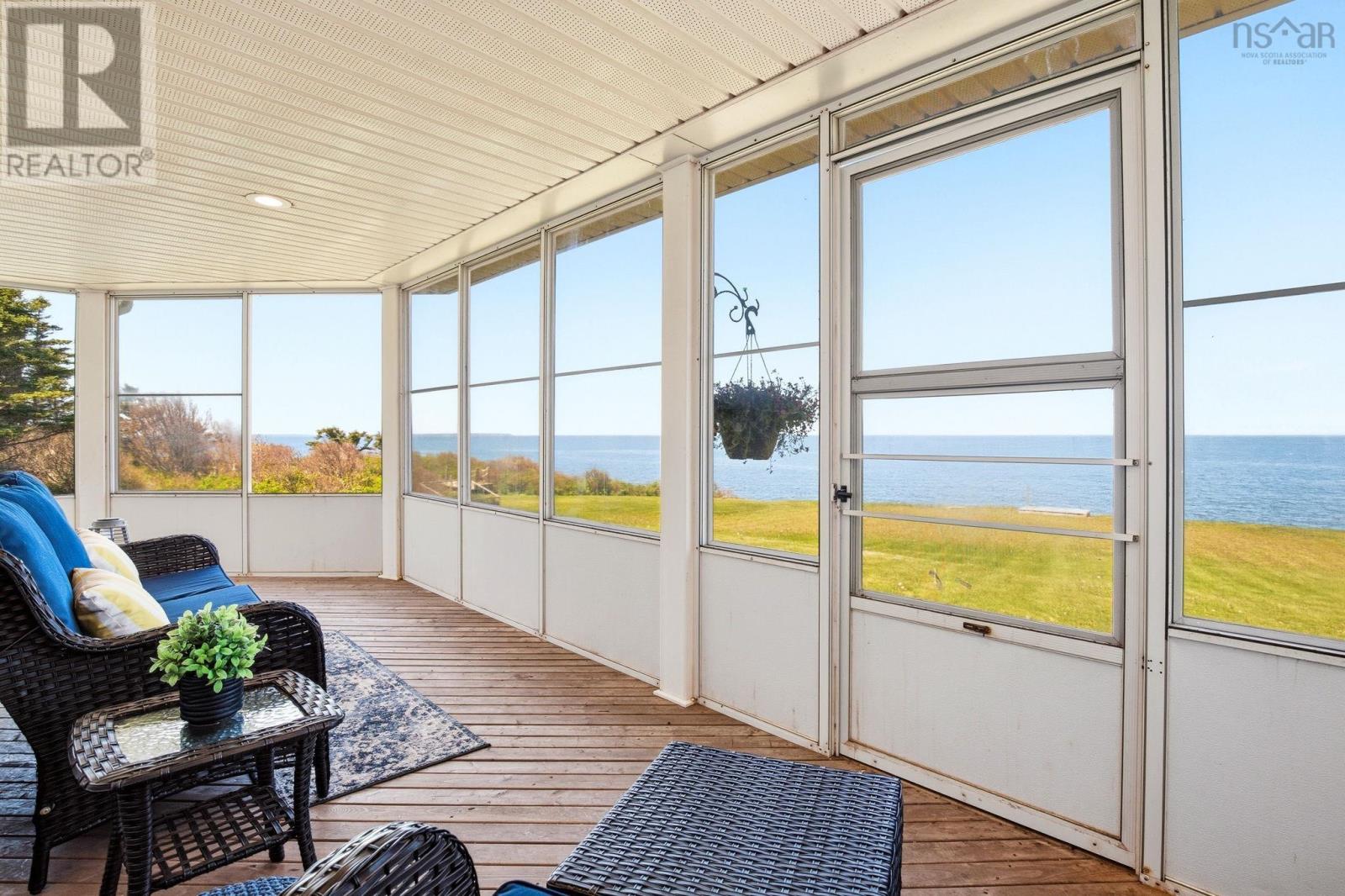 Property 23 of 43 of 889 Blue Sea Road