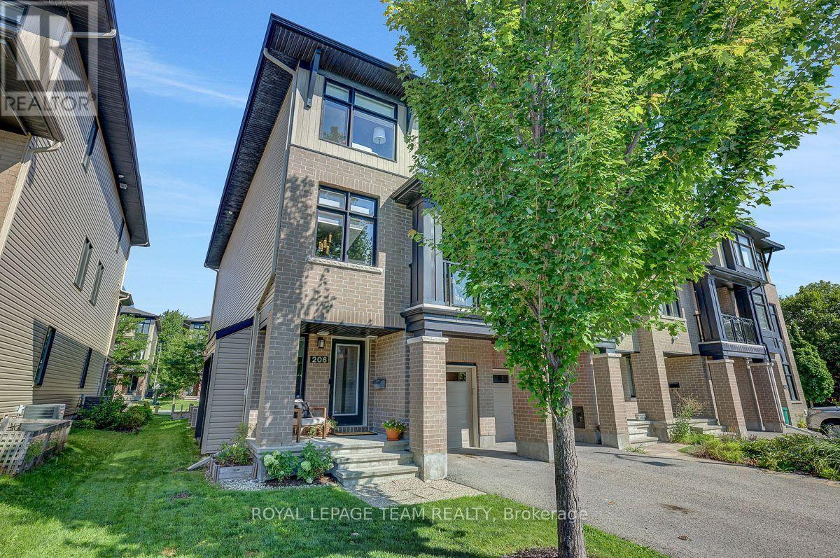 3 Storeys with 2 bedrooms and 3 bathrooms.