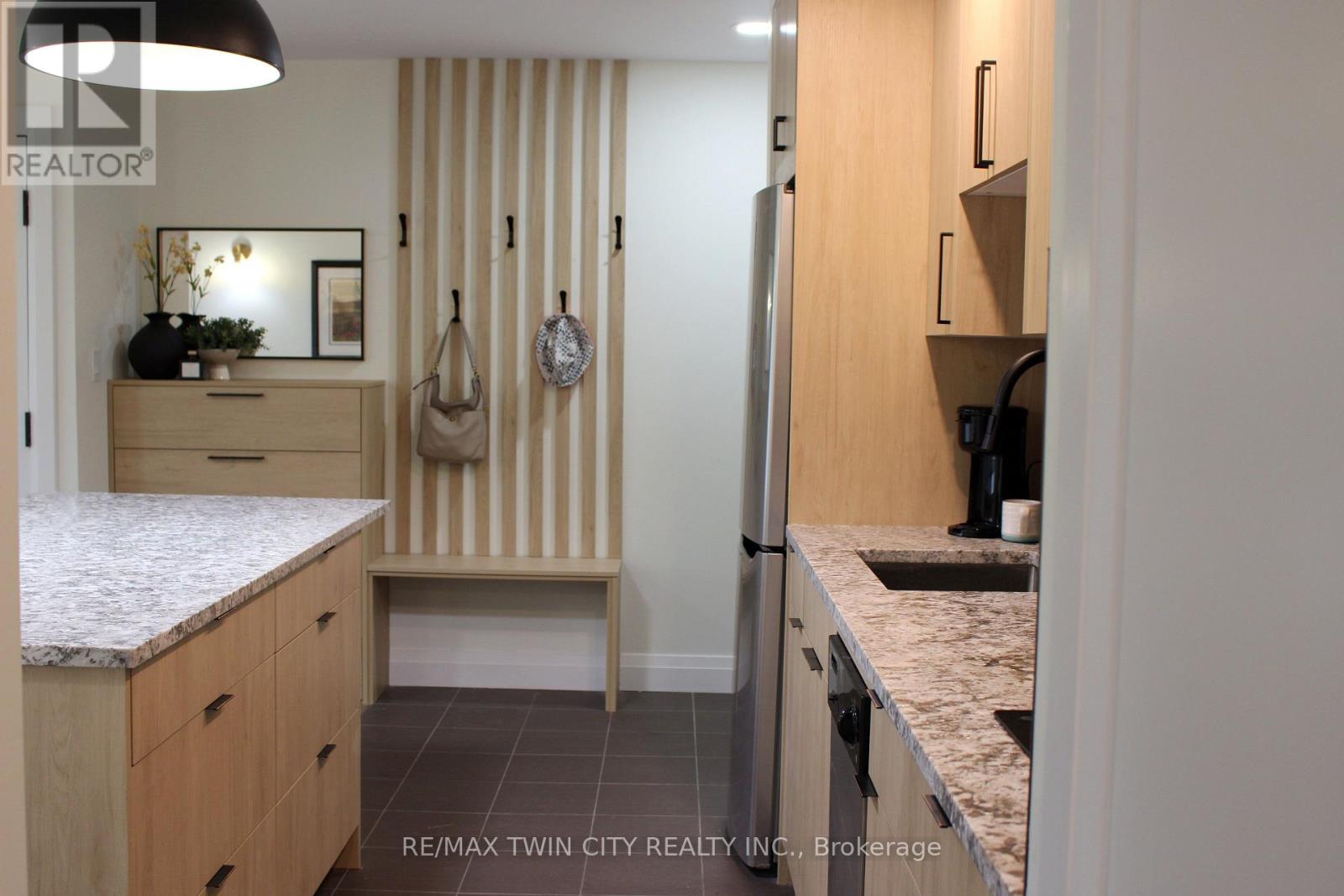 #52-105 1235 DEERHURST DRIVE - 10