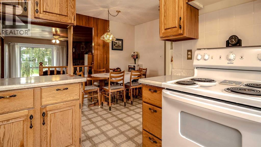 5015 Marchand Crescent NE - 13