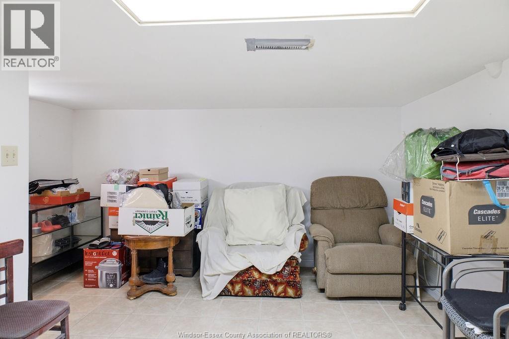 1172 MARION AVENUE - 24