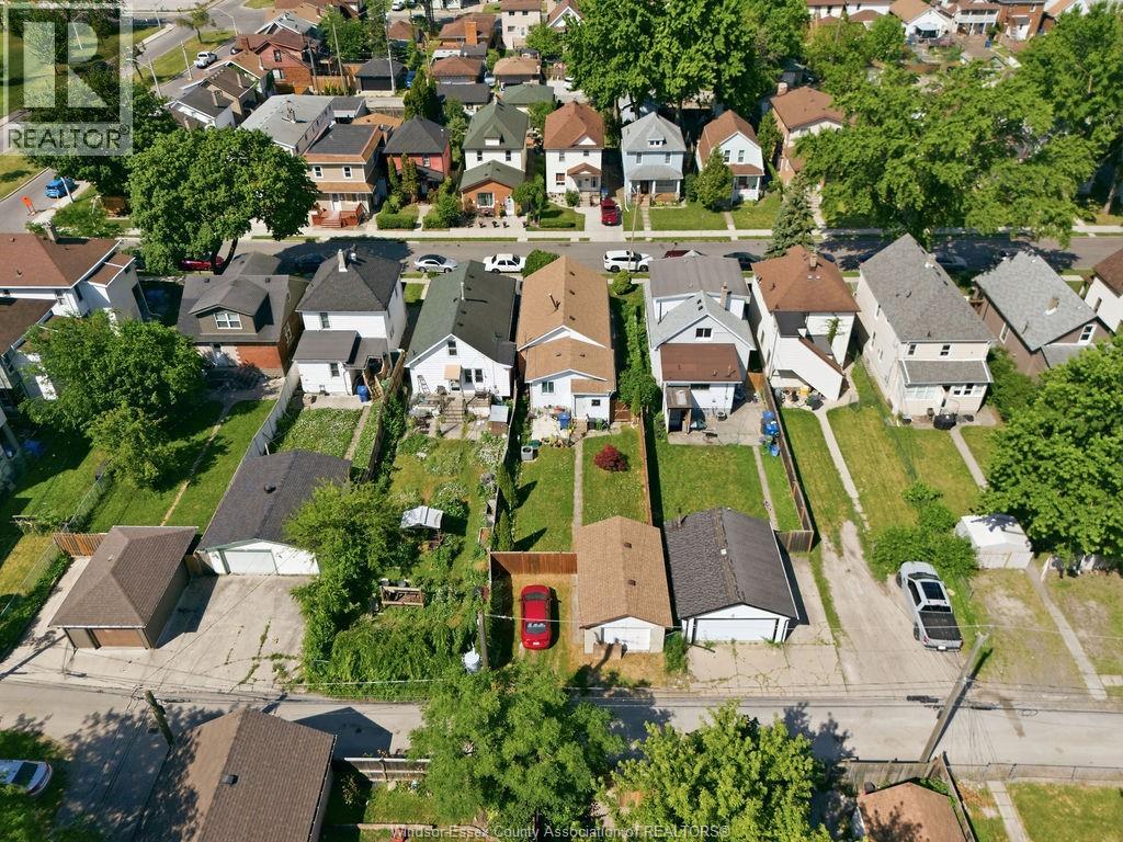 1172 MARION AVENUE - Image 36