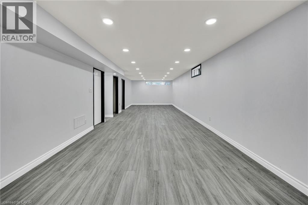 246 HILLCREST Road - 27