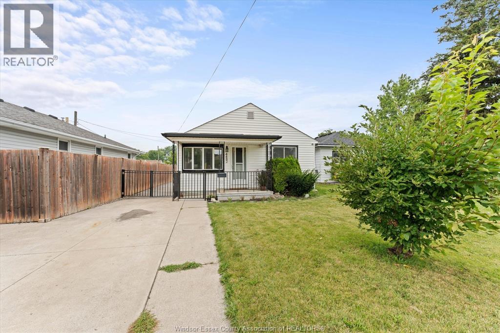 4482 Grand Marais ROAD East - 18