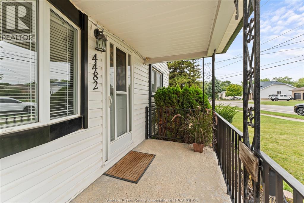 4482 Grand Marais ROAD East - 2