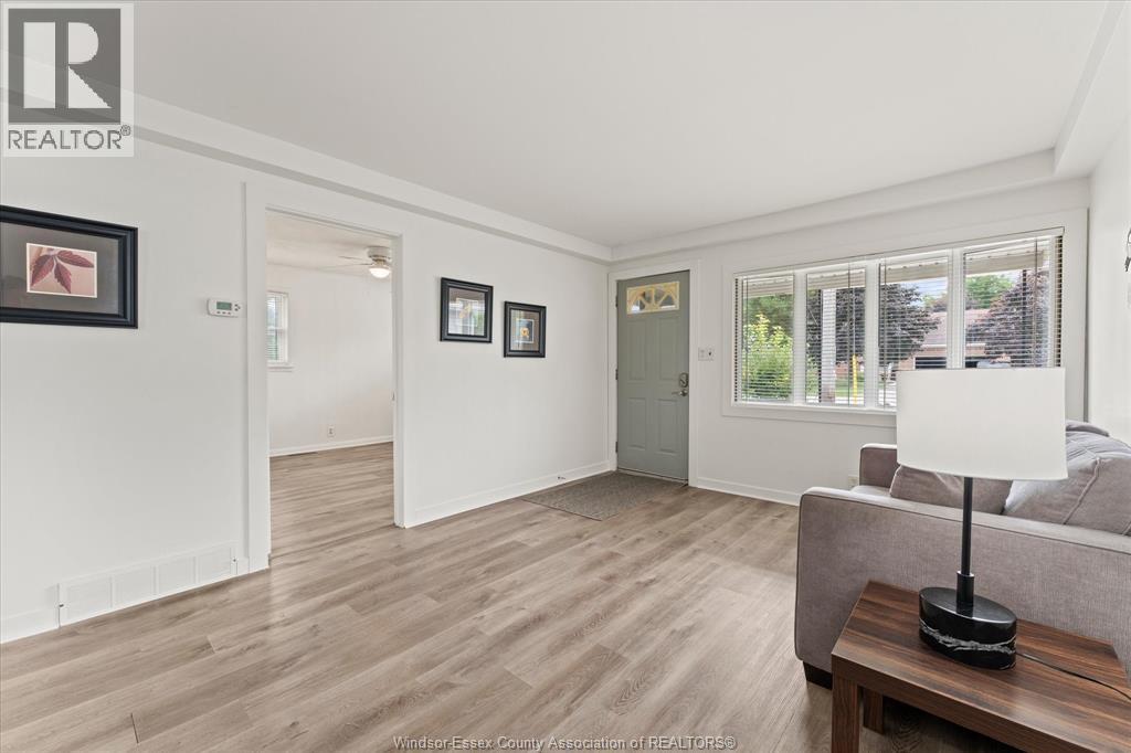 4482 Grand Marais ROAD East - 4