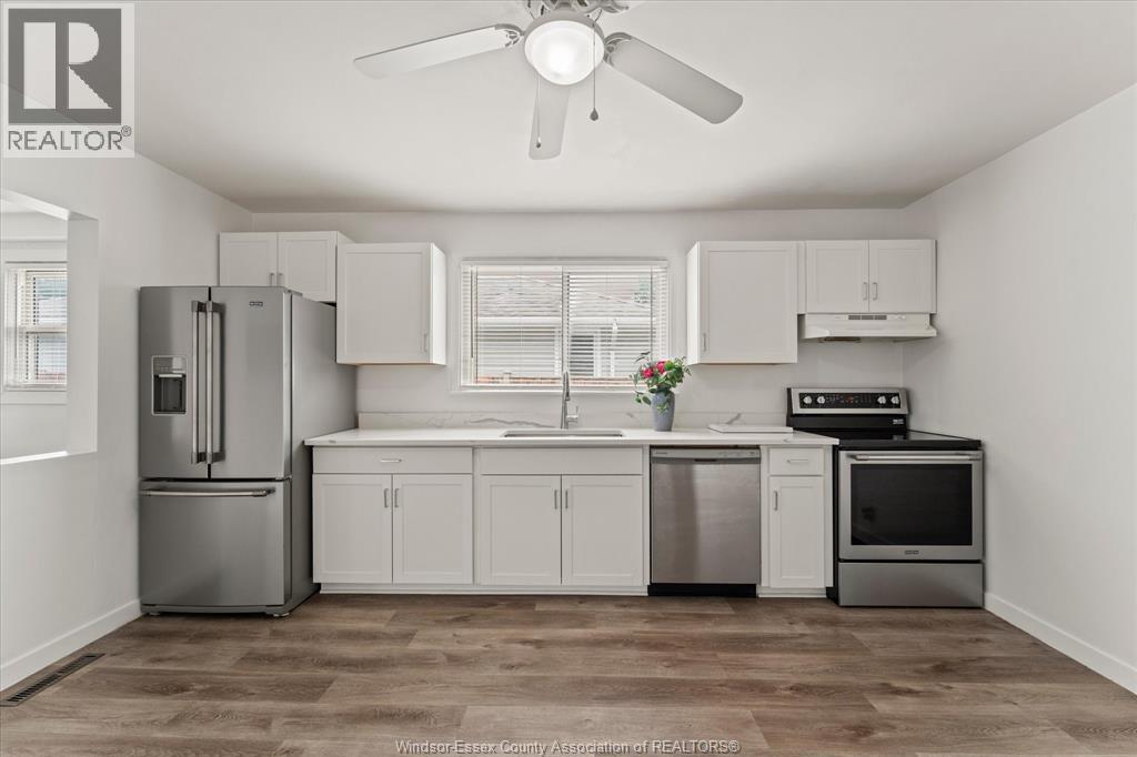 4482 Grand Marais ROAD East - 8