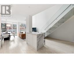 Living room - 405 - 18 Maitland Terrace, Toronto, ON M4Y0H2 Photo 10