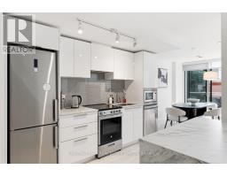 Kitchen - 405 - 18 Maitland Terrace, Toronto, ON M4Y0H2 Photo 9