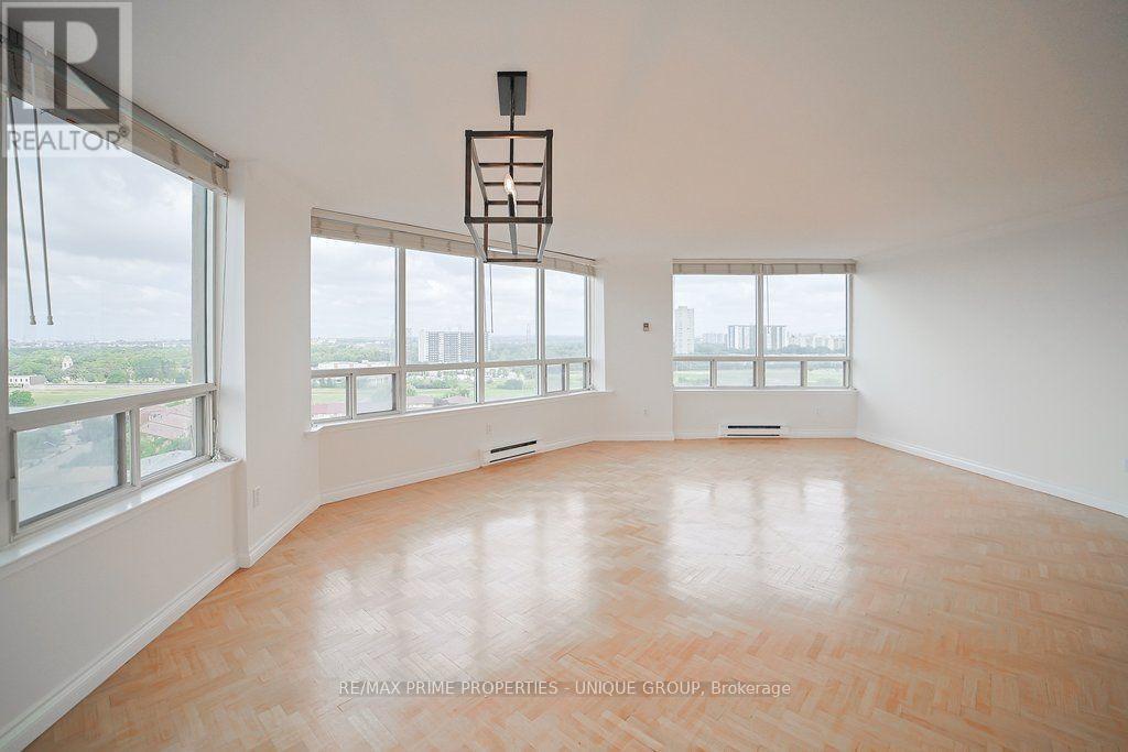 #1408 10 TORRESDALE AVENUE - 35