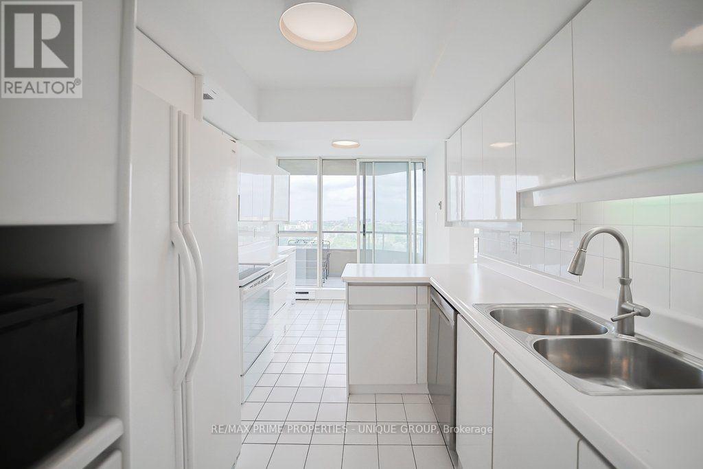 #1408 10 TORRESDALE AVENUE - 44