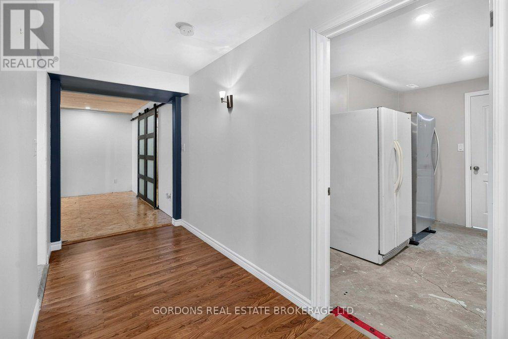 436 BRIDGE STREET W - Image 42