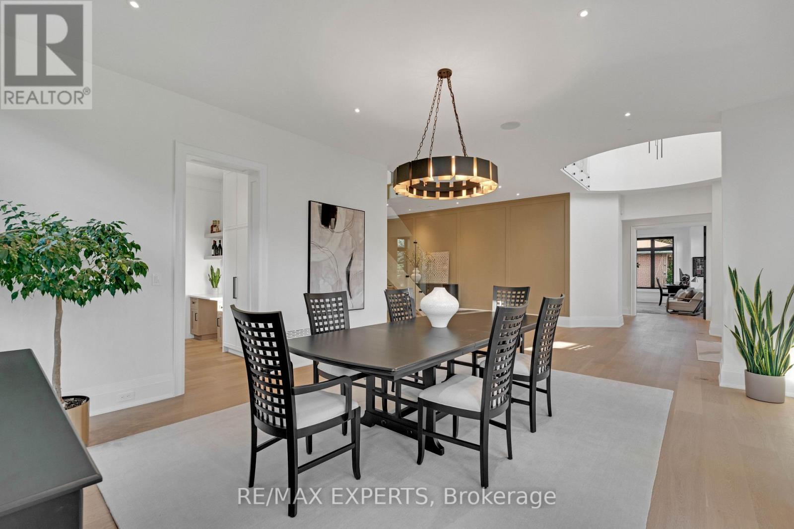108 HOLLINGSWORTH DRIVE - 17