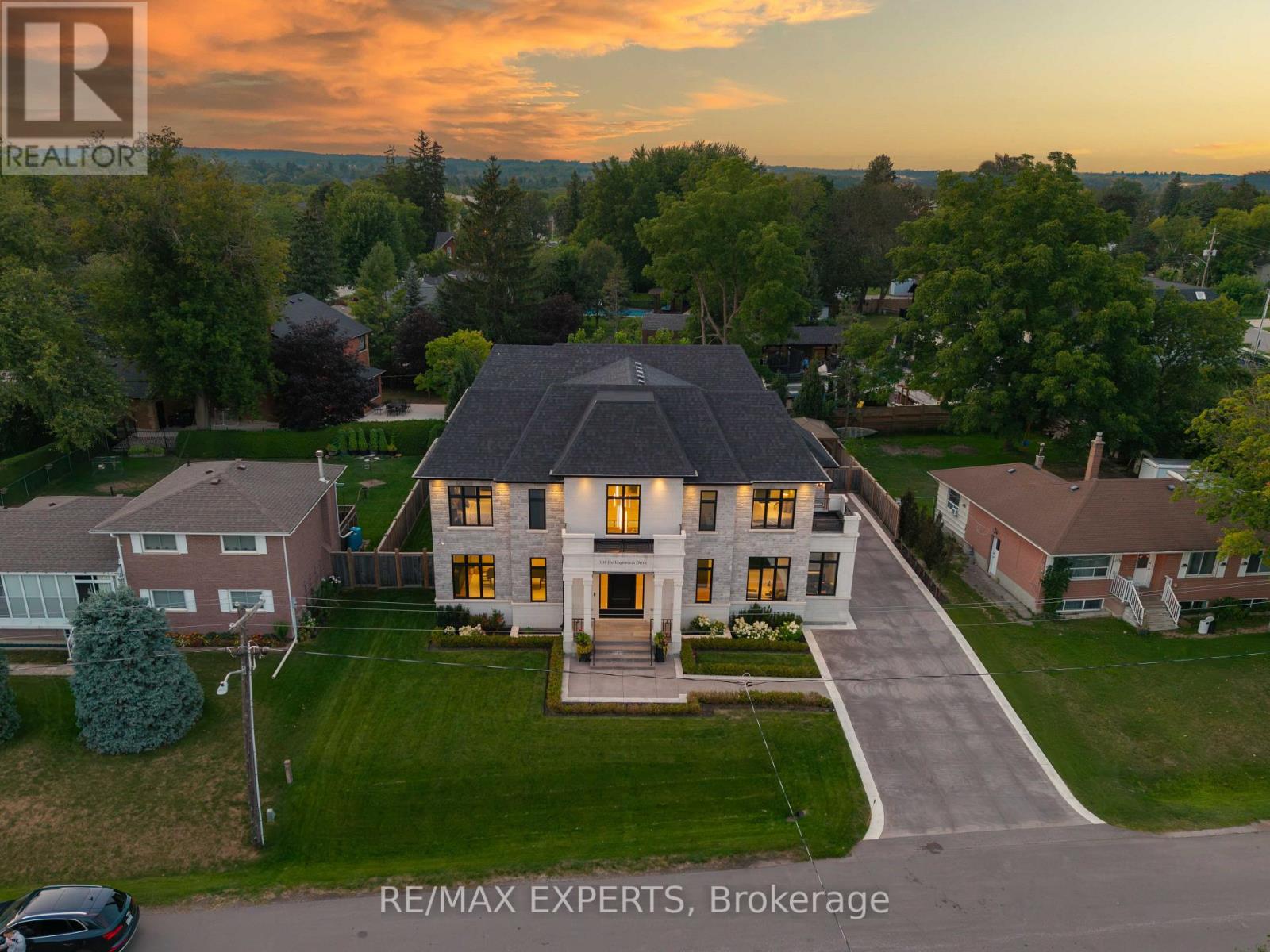 108 HOLLINGSWORTH DRIVE - 2