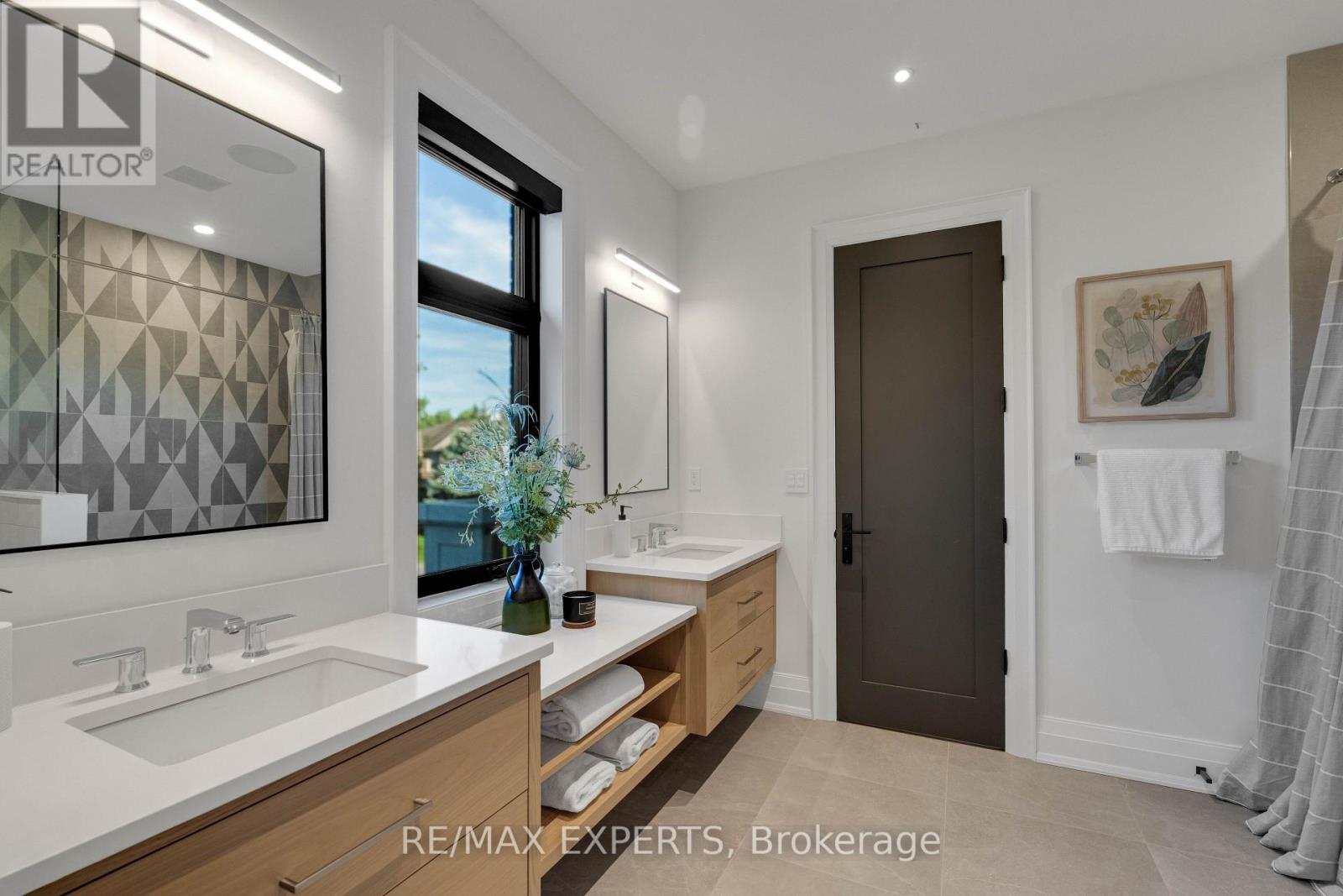 108 HOLLINGSWORTH DRIVE - Image 32