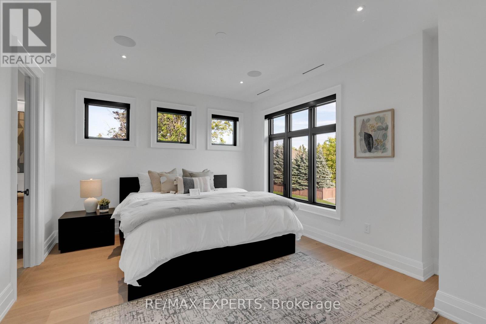 108 HOLLINGSWORTH DRIVE - Image 34