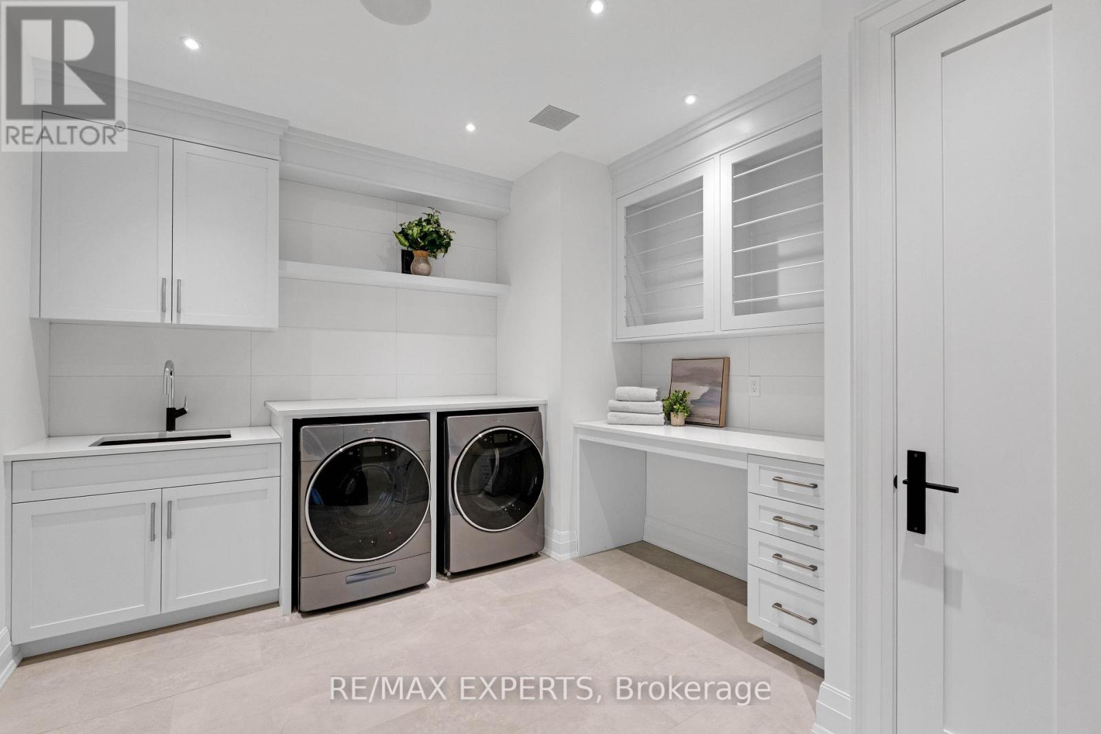 108 HOLLINGSWORTH DRIVE - Image 38