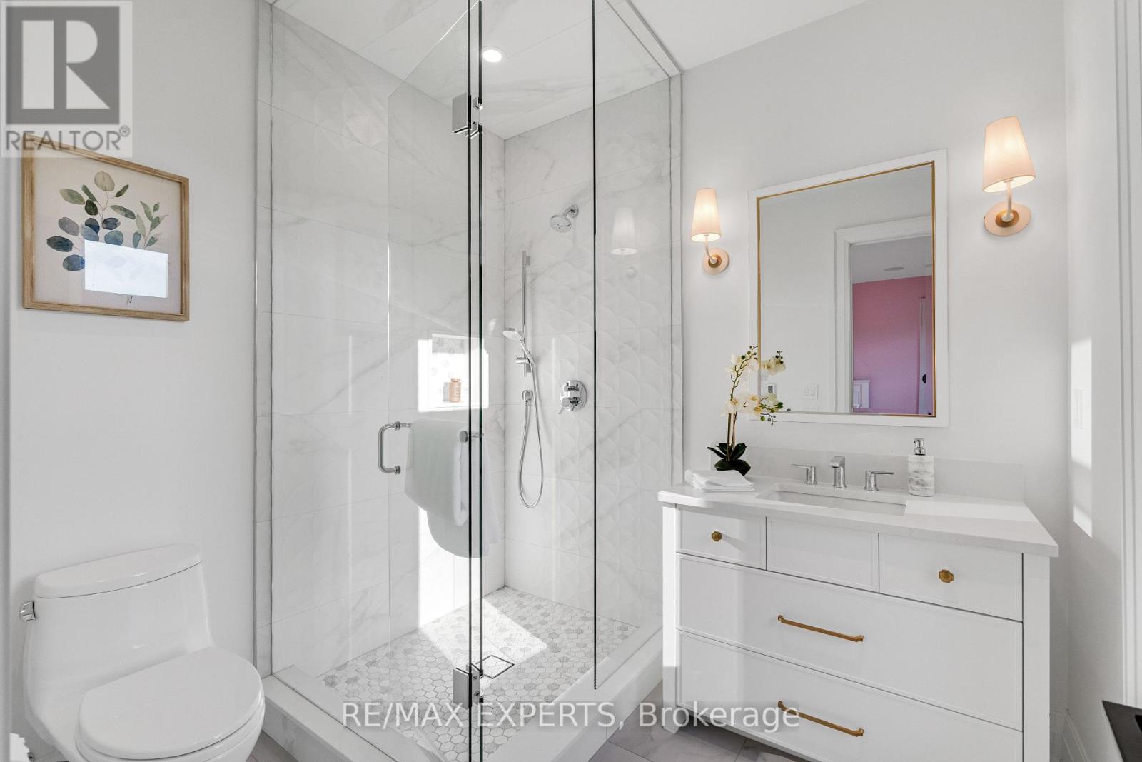 108 HOLLINGSWORTH DRIVE - 40