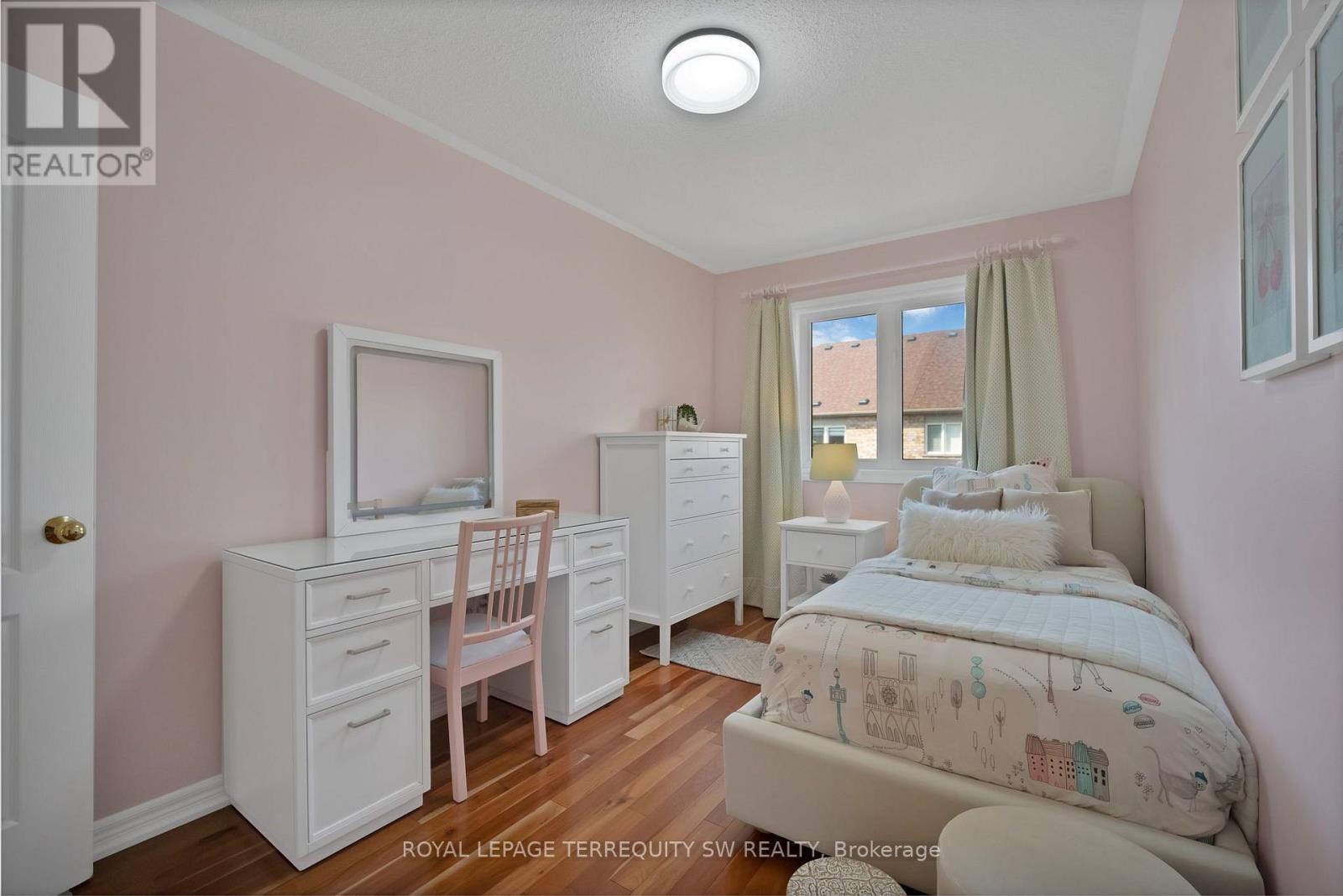 52 GOODE STREET - Image 26