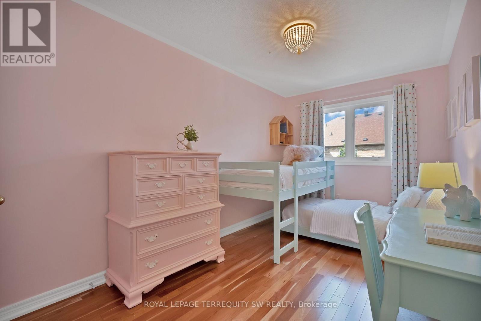 52 GOODE STREET - 28