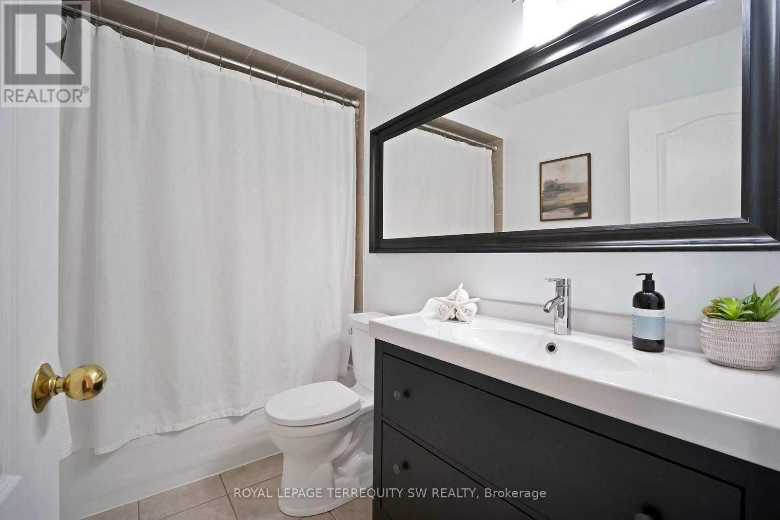 52 GOODE STREET - Image 30