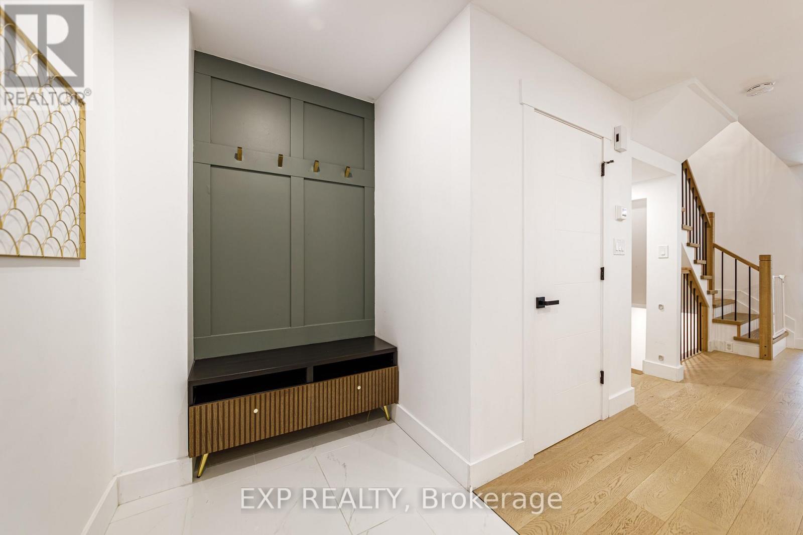 37 DIGNARD STREET - 3