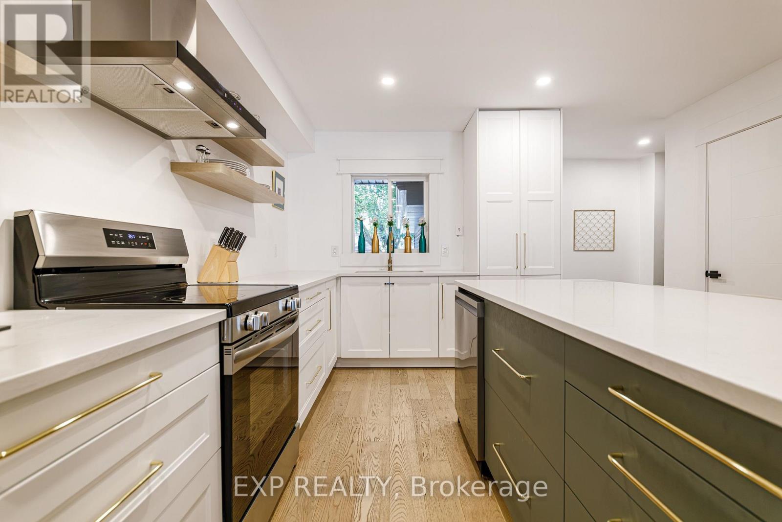 37 DIGNARD STREET - 9
